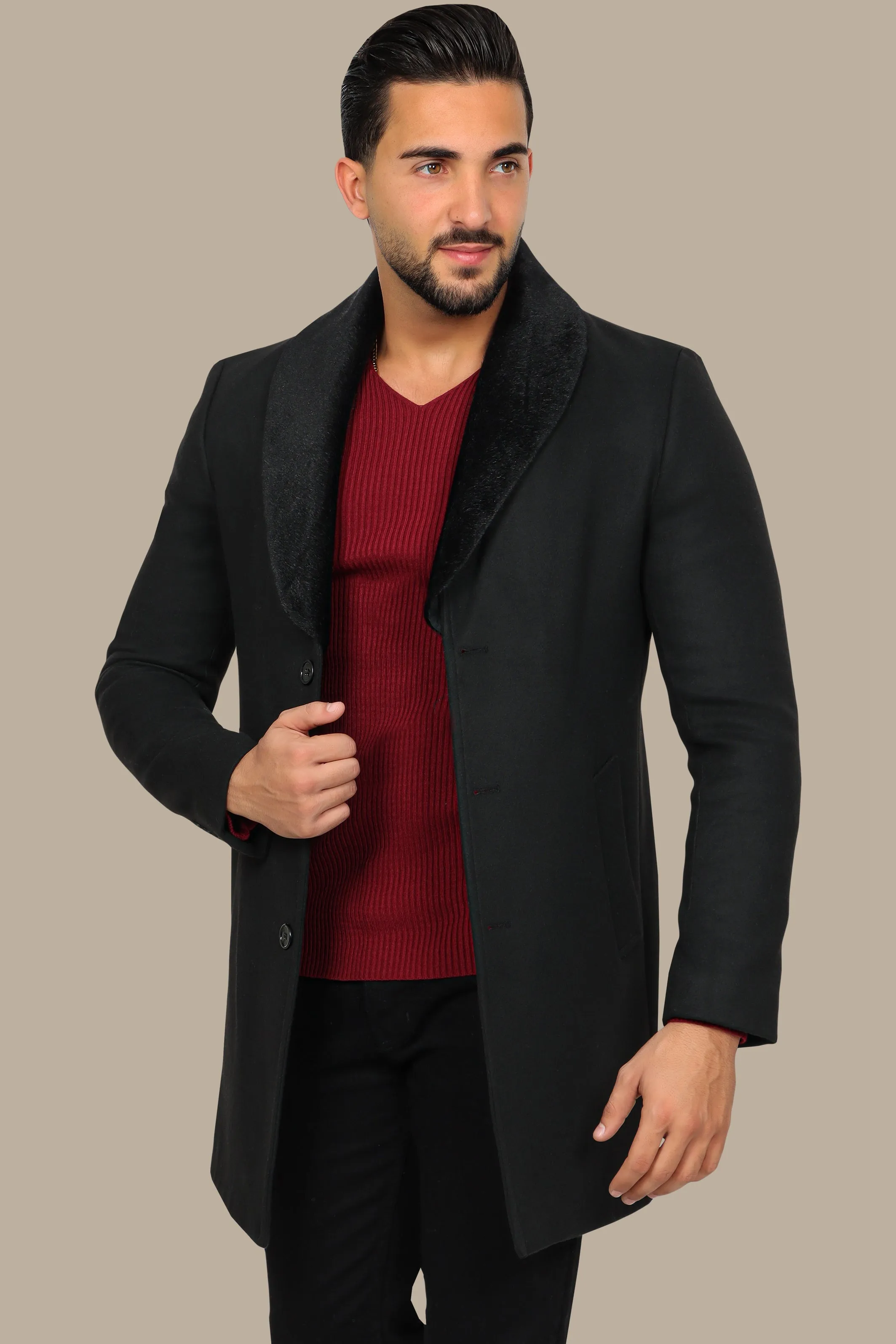 Black Beauty: The Detachable Fur Coat in Classic Elegance