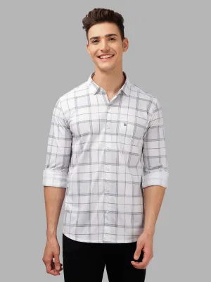 BULLMER Trendy White Regular Fit Checked Causal Full sleeve Shirt For Men.