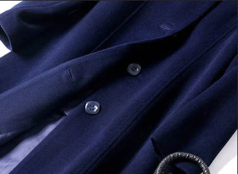 Elevate Your Winter Wardrobe with Maxakg's Sophisticated Wool Coat