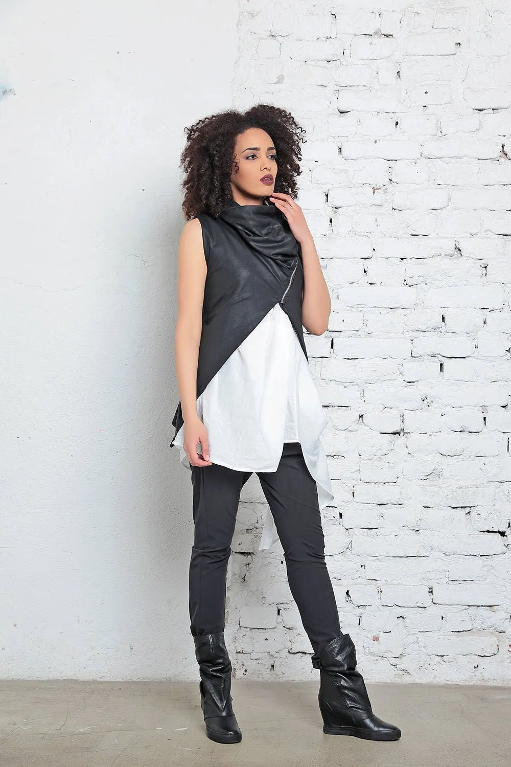 Sleeveless asymmetrical vest - KIKO