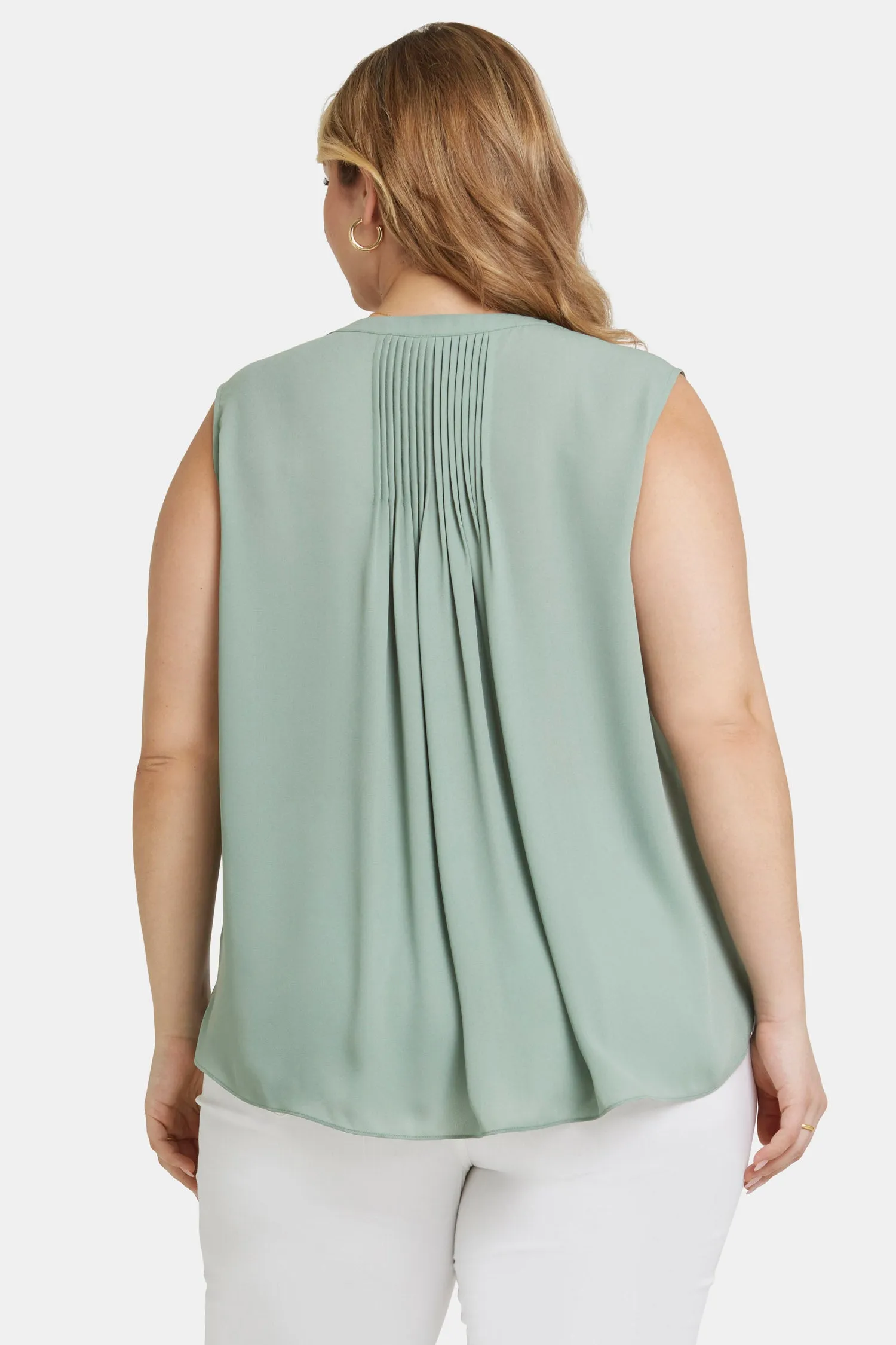 Sleeveless Pintuck Blouse In Plus Size - Lily Pad