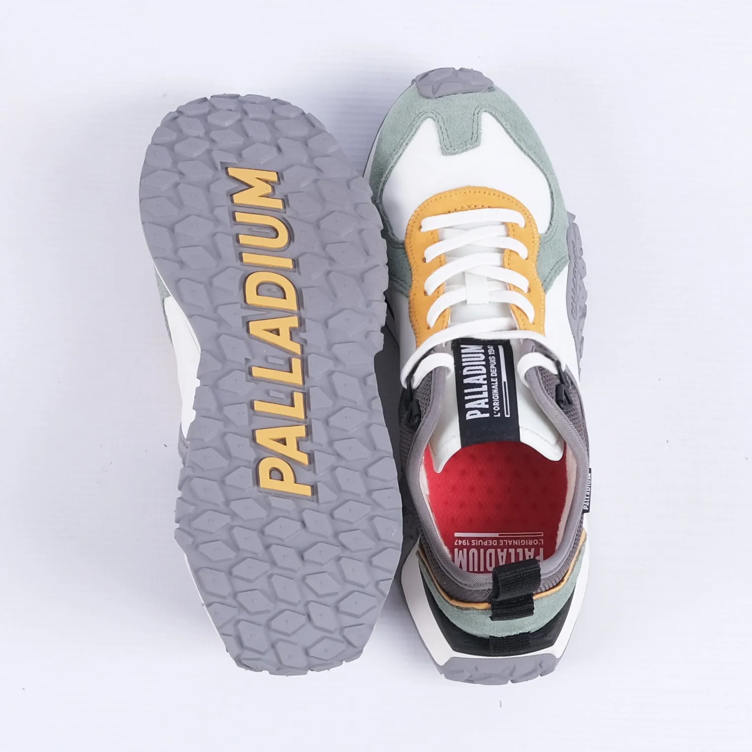 Troop Runner Sneakers (Star White/Frost Matcha)